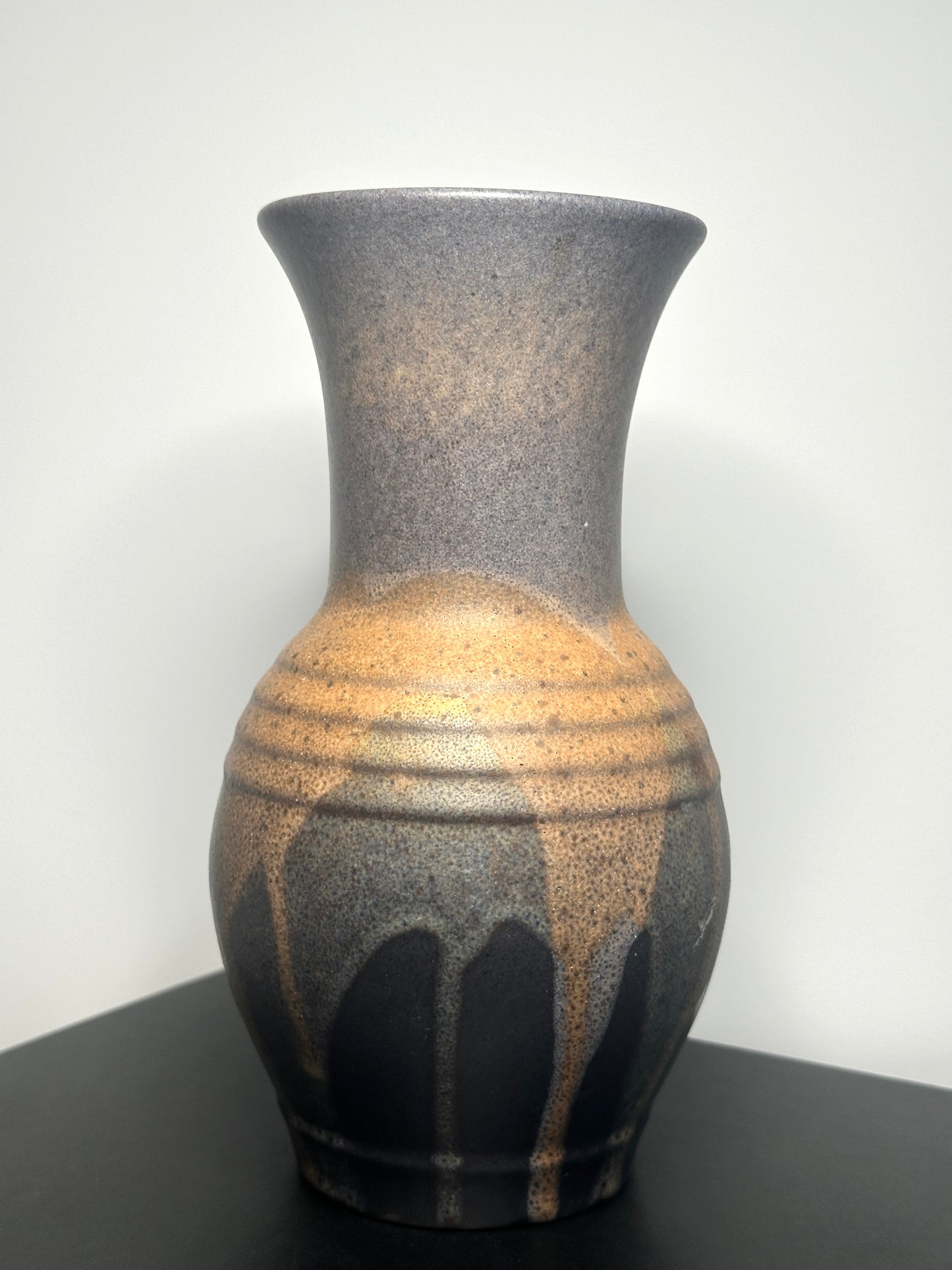 Vază ceramică vintage, glazură mată, anii ’70